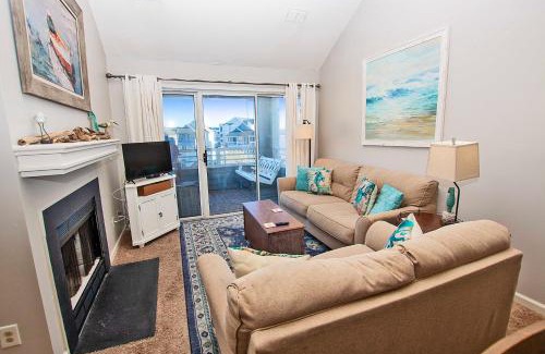 Manteo House | Canalfront Escape: Pool, Tennis & Ocean Views Await!