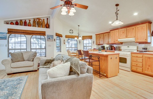 Port Isabel Cottage | Idyllic Canal-Front Cottage in Port Isabel, 5 Mi to Beach