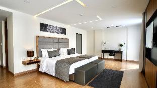 Lat Krabang Hotel | Elegant Canalis Suvarnabhumi Airport Hotel with Ocean Views