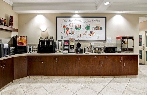 Camrose Hotel | Discover Canalta Camrose: Rated 9.2 with Pool & Spa
