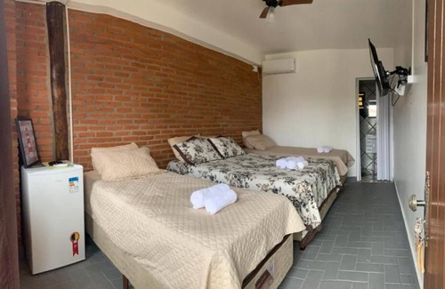 Cananeia Hotel | Discover Cananéia: Family-Friendly Stay with Breakfast