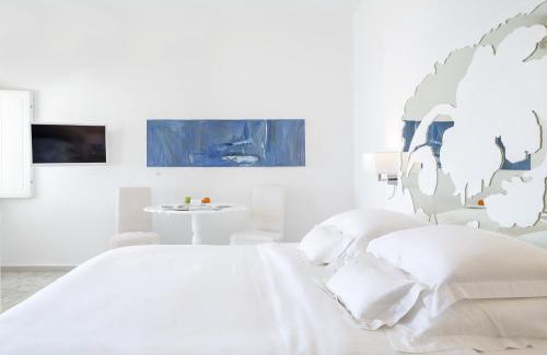 Oia Hotel | Exquisite Canaves Oia Suites - Top-Rated Oceanfront Escape