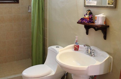 Downtown Cancun Bed & Breakfast | Convenient Cancun Guest House Near Ado Terminal