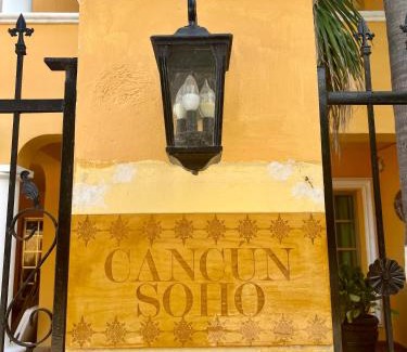 Alfredo V. Bonfil Bed & Breakfast | Pet-Friendly Cancun-Soho with Oceanfront Pool & Breakfast