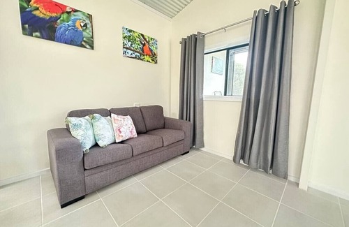 Brownlow Ki House | Perfect Stay at CandE’s Guesthouse with Family-Friendly Perks