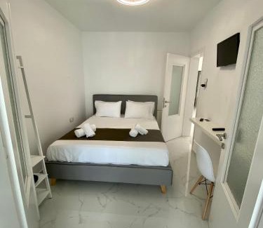 Neos Marmaras Apartment | Exceptional Candi Central Apartments: Family-Friendly Retreat