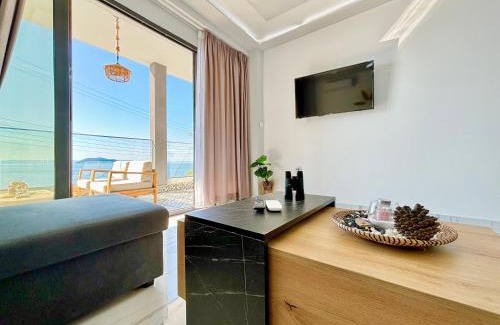 Neos Marmaras Apartment | Exceptional Candi Luxury Suites 2 - Ideal for Families