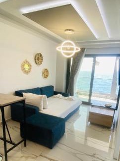 Neos Marmaras Apartment | Oceanfront Candi Suites: Guest Rated 9.9/10 for Families