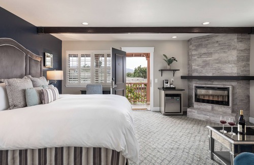 Northwest Carmel Hotel | Candle Light Inn: Guest Rated 9.2 with Spa & Dining