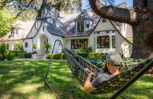 Browns Valley Bed & Breakfast | Experience Candlelight Inn Napa Valley: 5-Star Comfort Awaits