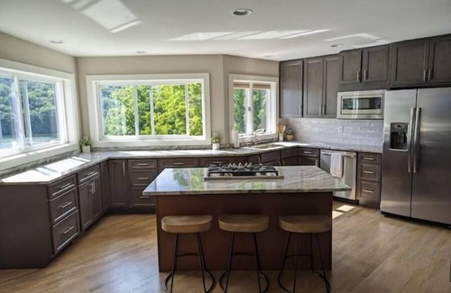 Danbury House | Perfect Family Getaway at Candlewood Lake with Pool & Views