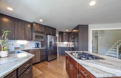 Danbury House | Perfect Family Getaway at Candlewood Lake with Pool & Views