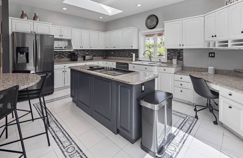 Danbury House | Experience Candlewood Lakefront: 180° Views & Pool Access