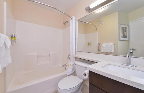 Round Rock Hotel | Pet-Friendly Stays at Candlewood Suites Austin-Round Rock
