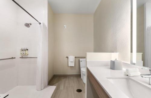 Bessemer Hotel | Top-Rated Candlewood Suites Bessemer - Birmingham SW Hotel
