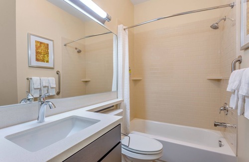 Bethlehem Hotel | Comfortable Stay at Candlewood Suites Bethlehem South