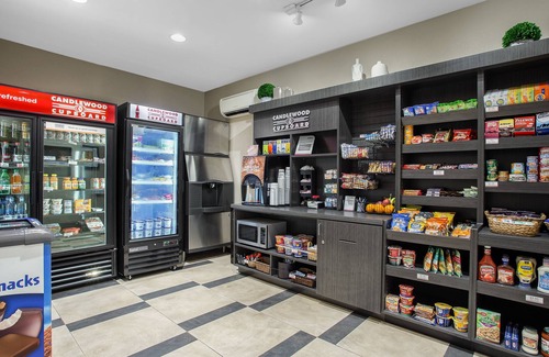 Bowling Green Hotel | Discover Candlewood Suites Bowling Green with Family-Friendly Amenities