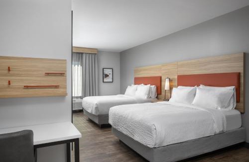 Twin Brook Hotel | Explore Candlewood Suites Chattanooga East, an IHG Hotel