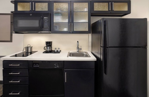 Chester Hotel | Discover Candlewood Suites Chester Near Philadelphia Airport