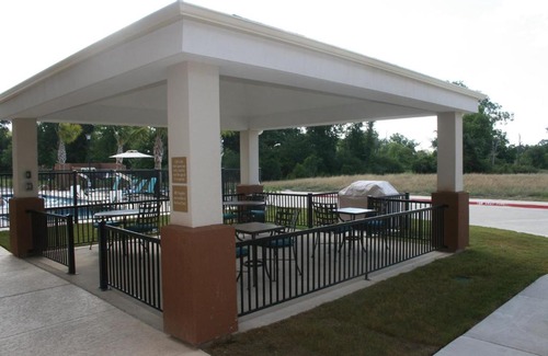 Bryan Hotel | Discover Candlewood Suites College Station: Pet-Friendly Stay