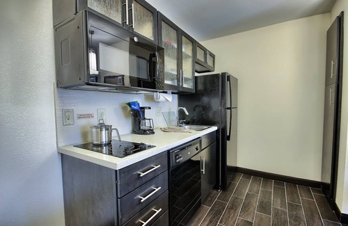 Grove City Hotel | Eco-Friendly Comfort at Candlewood Suites Columbus-Grove City
