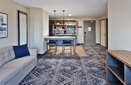Columbus Hotel | Inviting Candlewood Suites Columbus Fort Benning Awaits You