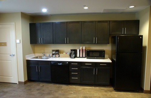 Thornton Hotel | Enjoy Comfort at Candlewood Suites Denver North - Thornton