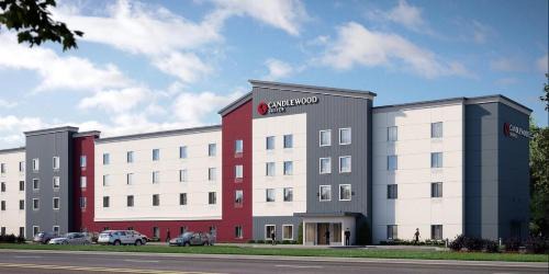 Hurst Hotel | Discover Candlewood Suites DFW West - Hurst, Pet Friendly Stay