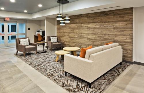 Dothan Hotel | Discover Candlewood Suites Dothan: Guest Rated 8/10