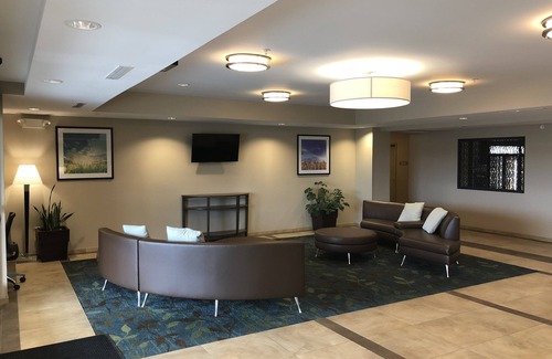 El Dorado Hotel | Pet-Friendly Candlewood Suites El Dorado with Great Amenities