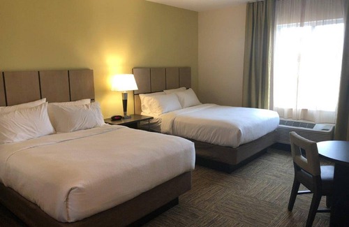 El Dorado Hotel | Pet-Friendly Candlewood Suites El Dorado with Great Amenities