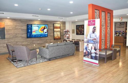 North Shore Hotel | Comfortable Candlewood Suites Houston with Great Amenities