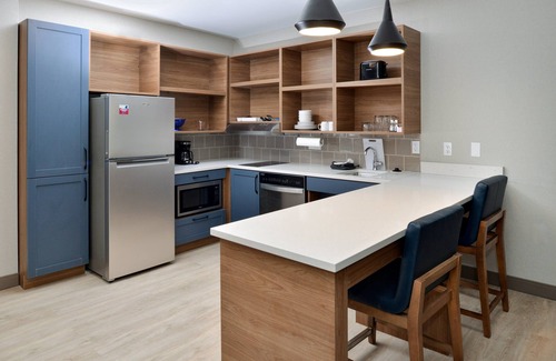 Joliet Hotel | Family-Friendly Stay at Candlewood Suites Joliet Southwest