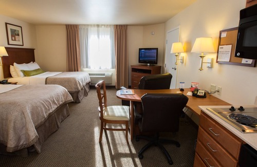 Joplin Hotel | Comfortable Candlewood Suites Joplin with Family Amenities