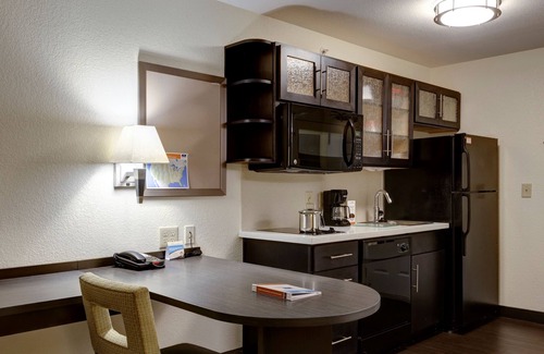 Manhattan Hotel | Discover Candlewood Suites Manhattan: Top-Rated & Family-Friendly