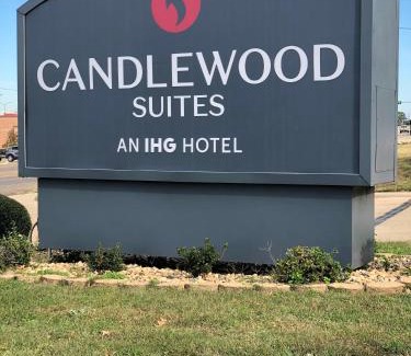 Mount Pleasant Hotel | Pet-Friendly Comfort at Candlewood Suites Mount Pleasant