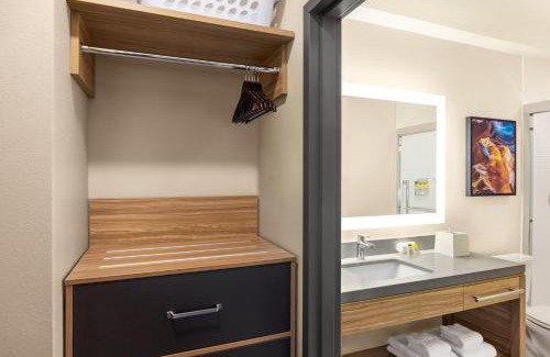 Pittston Hotel | Guest Rated 10/10: Candlewood Suites Pittston Awaits