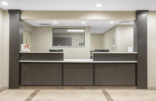 Pueblo Hotel | Pet-Friendly Candlewood Suites Pueblo with Top Amenities