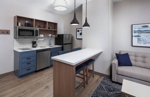 St. Robert Hotel | Top-Rated Candlewood Suites St Robert with Family-Friendly Amenities