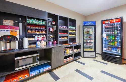 Strabane Hotel | Pet-Friendly Candlewood Suites Washington North Awaits You