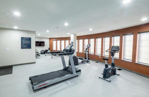 Wichita Hotel | Candlewood Suites Wichita Northwest by IHG