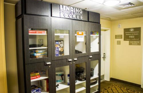 Wilson Hotel | Convenient Candlewood Suites Wilson with Pet-Friendly Amenities