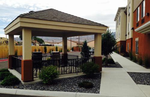 Winnemucca Hotel | Pet-Friendly Candlewood Suites Winnemucca - Rated 7.9/10