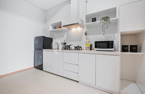Mampang Prapatan Apartment | Exceptional Candor by Kozystay - Tebet: Family-Friendly Getaway