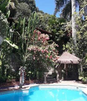 Centro Comercial Ski Chalet | Discover Candy Ilhabela: Family-Friendly with Pool Access