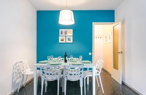 Gracia Apartment | Family-Friendly Canela Homes Near Barcelona's Park Güell