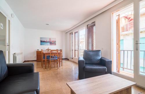 Canet de Mar Apartment | Relax at Canet Beach 3 - Family-Friendly Getaway