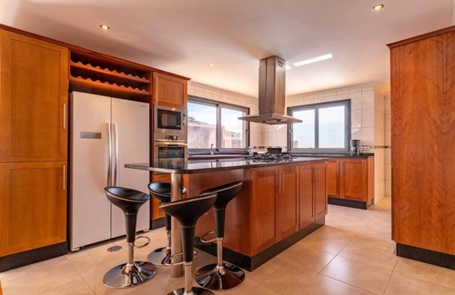 Ponta do Sol Villa | Scenic Canhas Views with Pool and Barbecue Experience