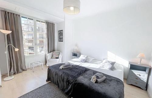 Carnot Apartment | Elegant 3 BR Retreat Near Palais & Croisette in Cannes