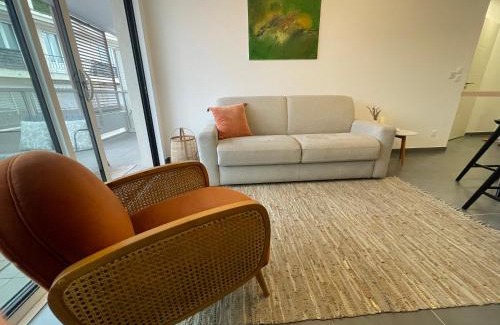 Riou - Petit Juas - Av de Grasse Apartment | Prime Cannes Apartment with Parking & Terrace Steps from Croisette